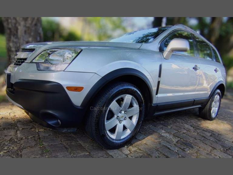 CHEVROLET - CAPTIVA - 2011/2011 - Prata - R$ 49.900,00