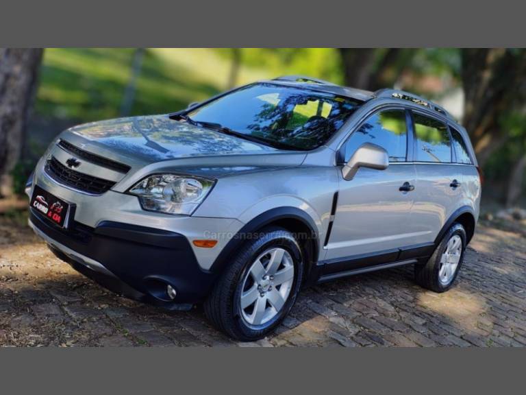 CHEVROLET - CAPTIVA - 2011/2011 - Prata - R$ 49.900,00