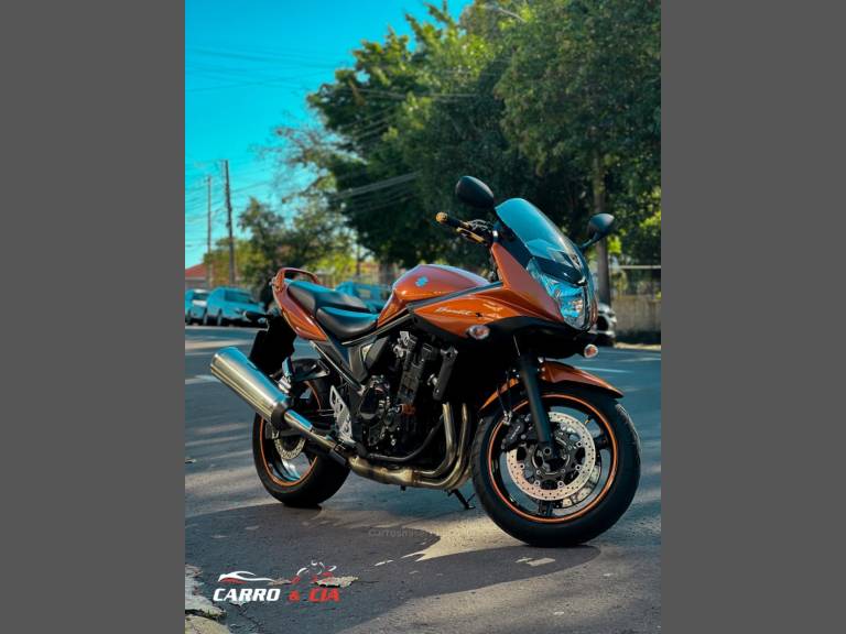 SUZUKI - BANDIT - 2013/2014 - Laranja - R$ 35.900,00