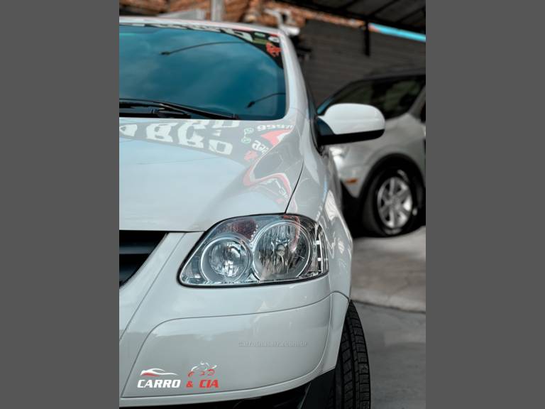VOLKSWAGEN - FOX - 2010/2010 - Branca - R$ 35.900,00