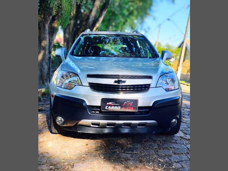 CHEVROLET - CAPTIVA - 2011/2011 - Prata - R$ 49.900,00