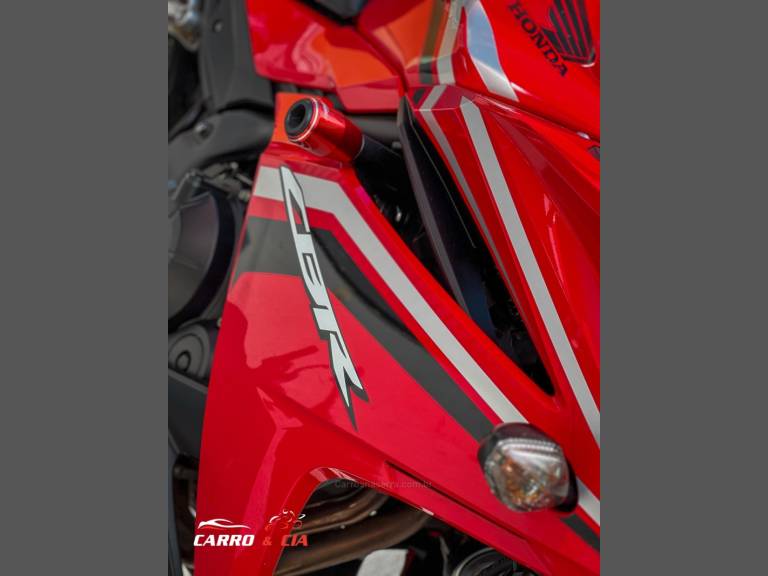 HONDA - CBR 500R - 2018/2018 - Vermelha - R$ 34.900,00