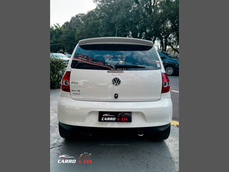 VOLKSWAGEN - FOX - 2010/2010 - Branca - R$ 35.900,00