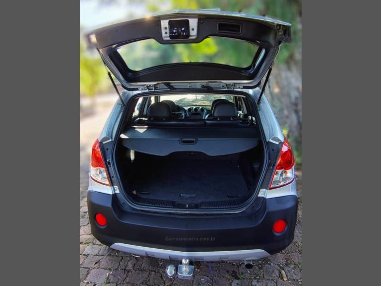 CHEVROLET - CAPTIVA - 2011/2011 - Prata - R$ 49.900,00